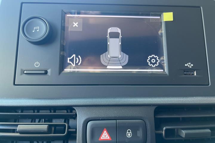 Hvid Toyota ProAce City fra 2025