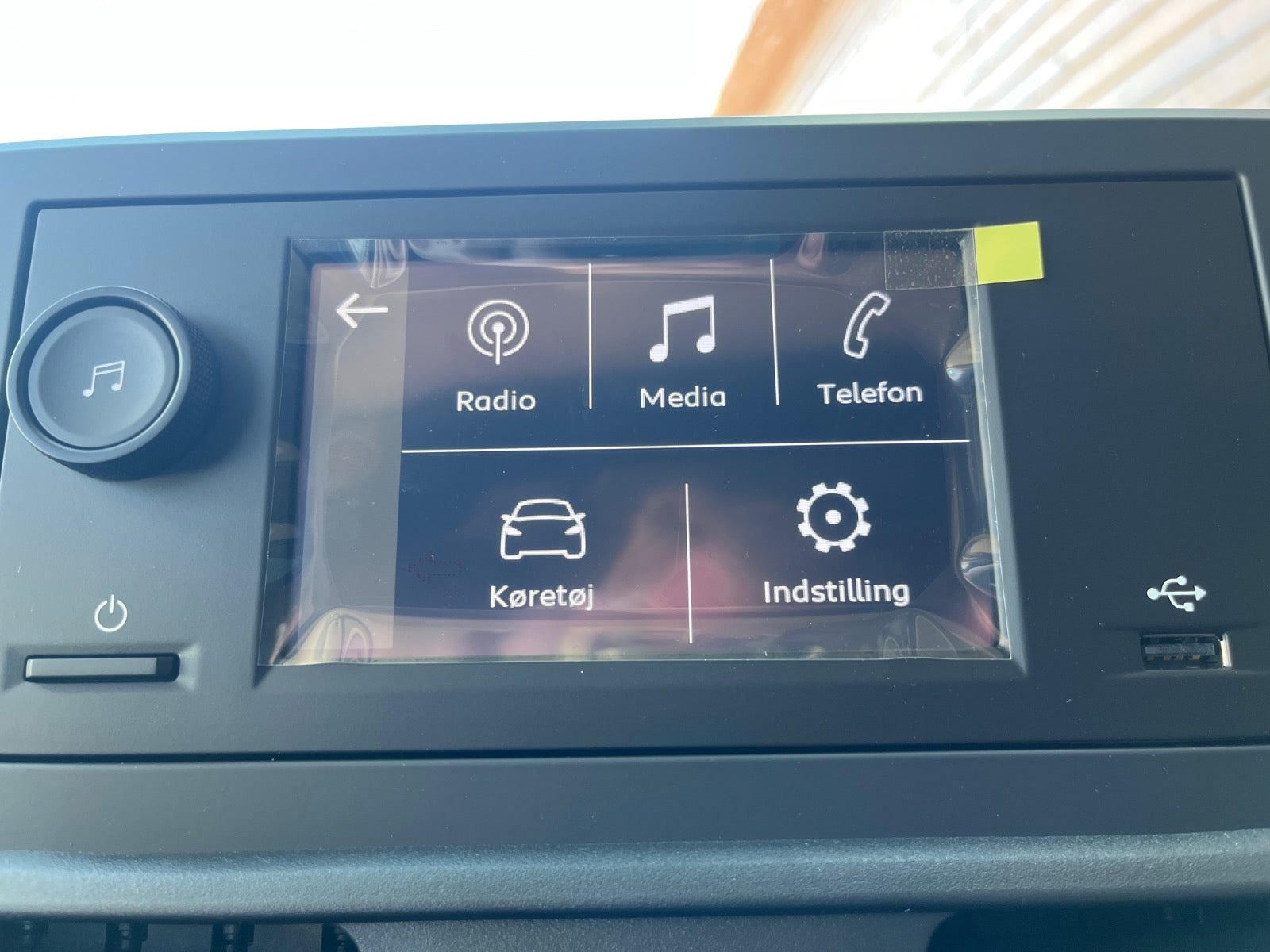 Hvid Toyota ProAce City fra 2025