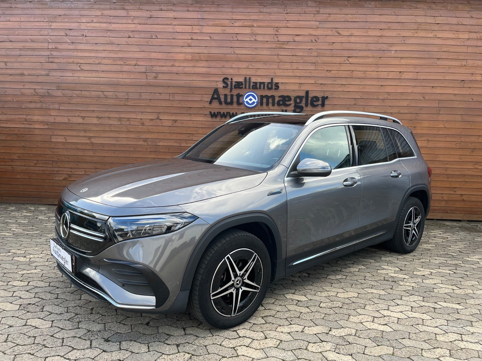 Mercedes EQB300 AMG Line 4Matic