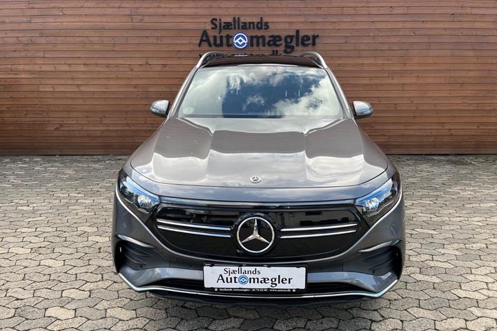 Grå Mercedes EQB300 fra 2022