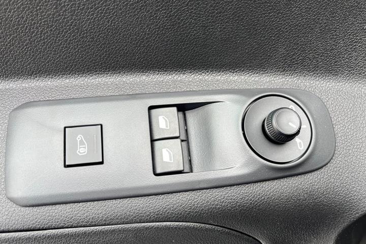 Hvid Toyota ProAce City fra 2025