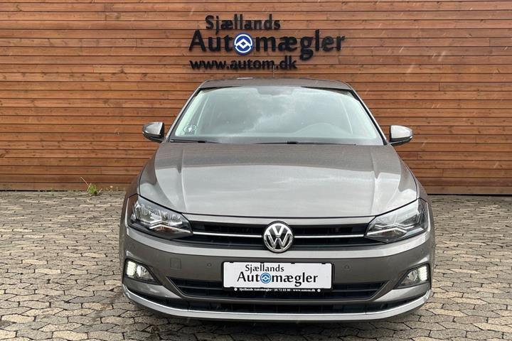 Beige VW Polo fra 2019
