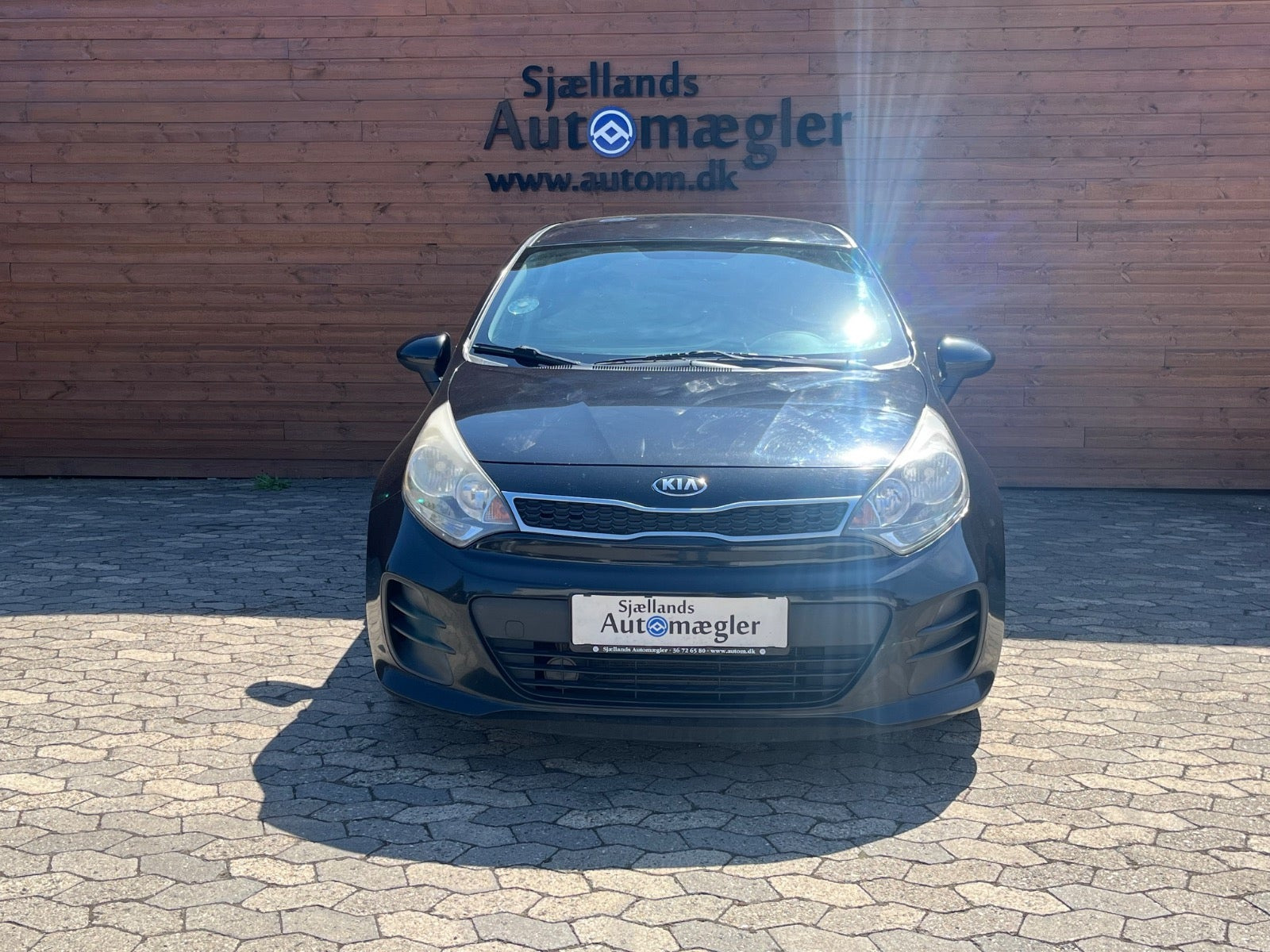 Sort Kia Rio fra 2015