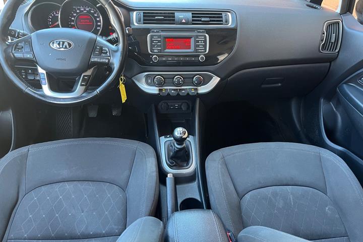 Sort Kia Rio fra 2015