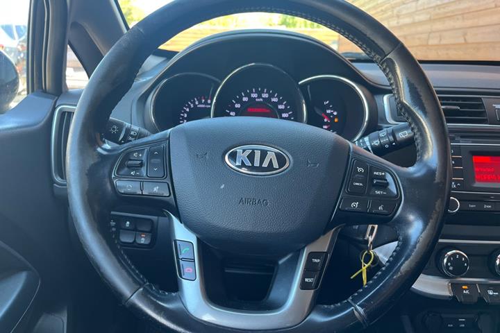 Sort Kia Rio fra 2015