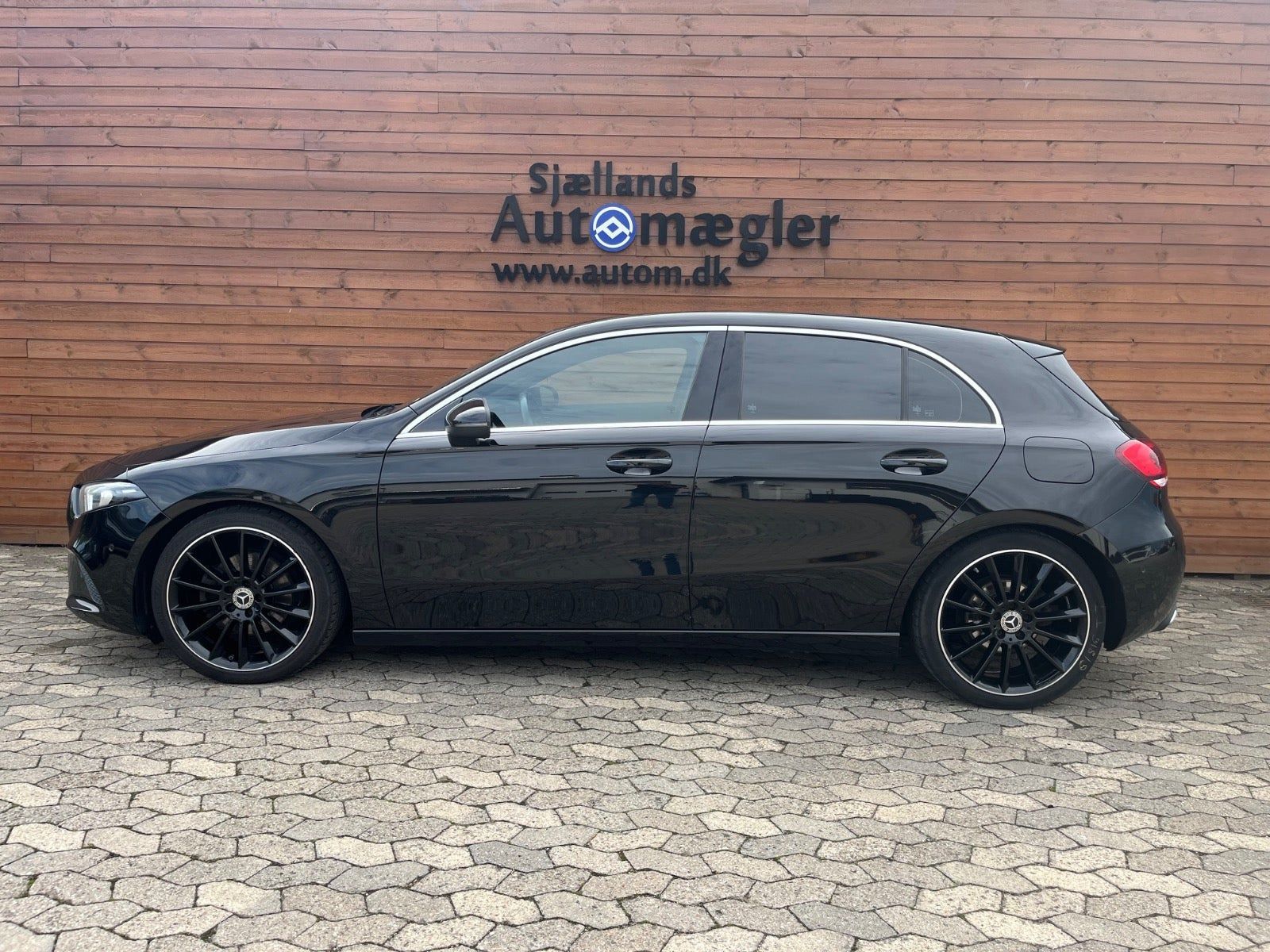 Sort Mercedes A200 fra 2018
