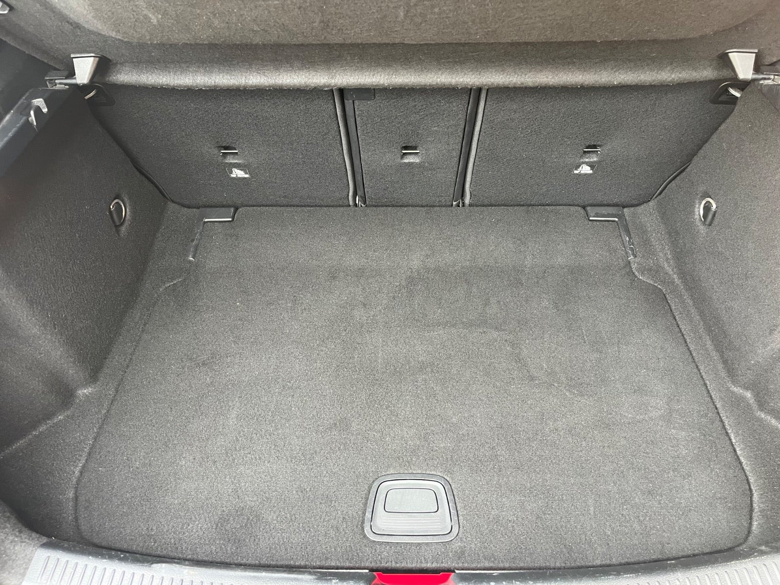 Sort Mercedes A200 fra 2018