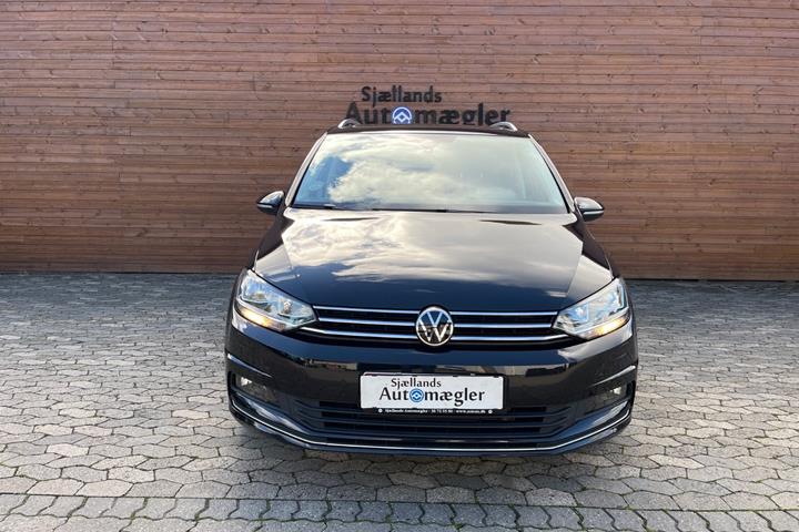 Sort VW Touran fra 2022