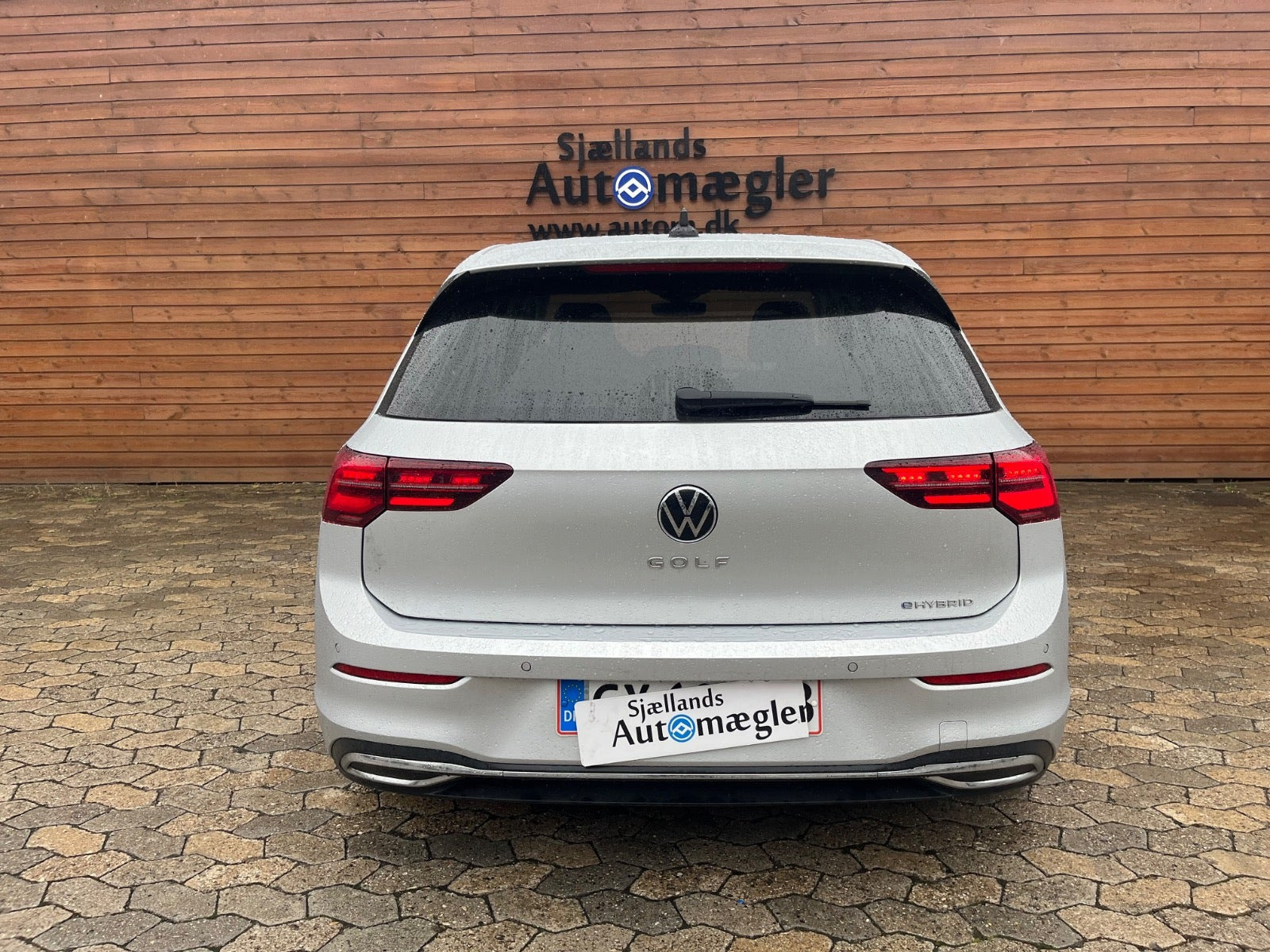 Sølv VW Golf VIII fra 2021