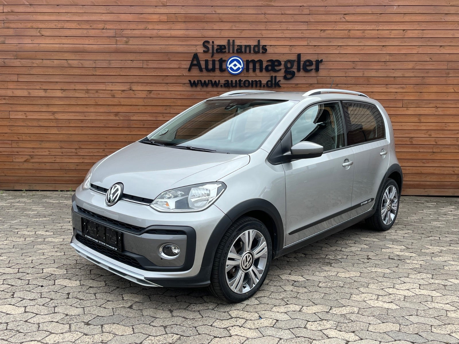 VW Up! Cross 1,0 MPi 75