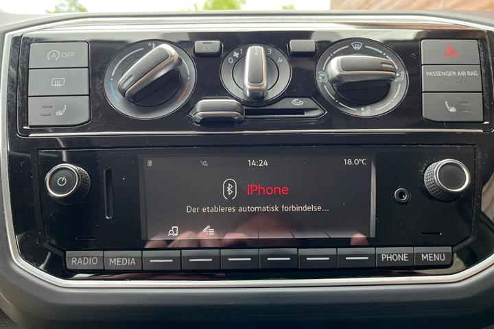 Grå VW Up! Cross fra 2018