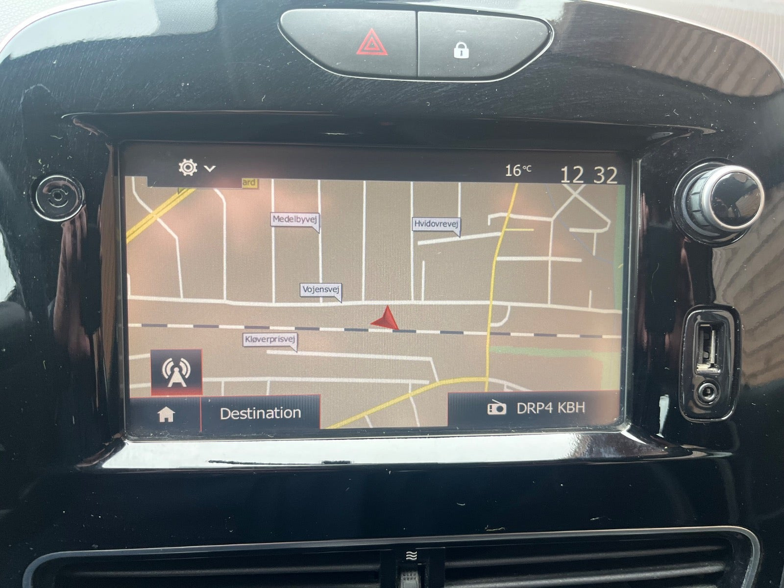 Hvid Renault Clio IV fra 2017