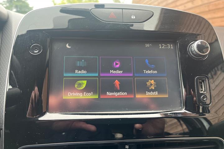 Hvid Renault Clio IV fra 2017