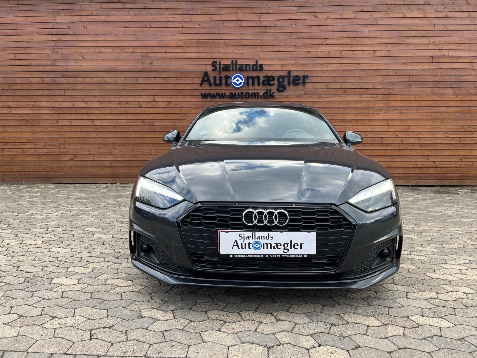 Grå Audi A5 fra 2021