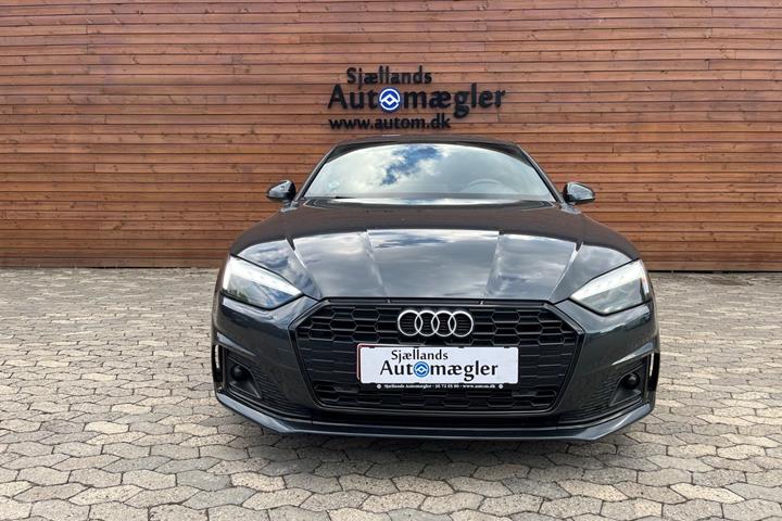 Grå Audi A5 fra 2021