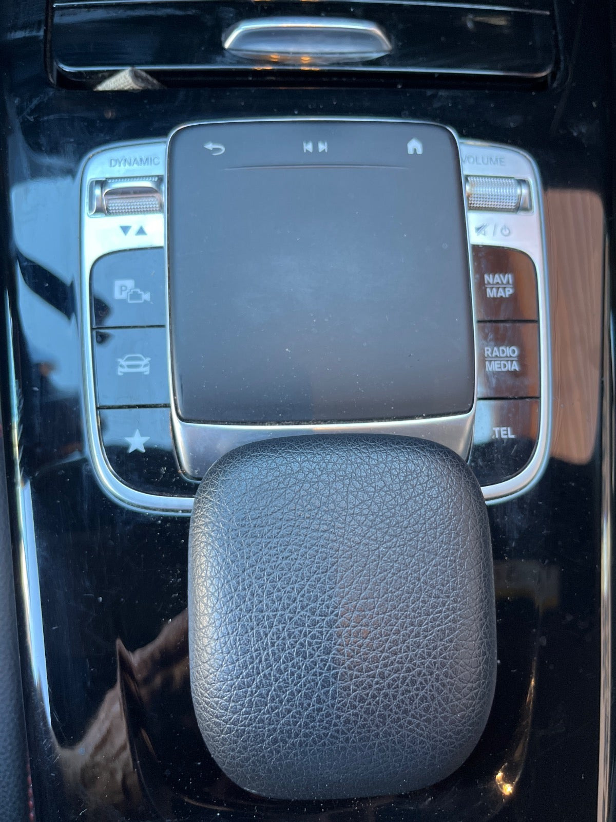 Hvid Mercedes A200 fra 2020