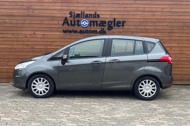 Grå Ford B-MAX fra 2015