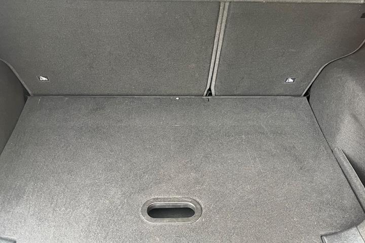 Grå Ford B-MAX fra 2015