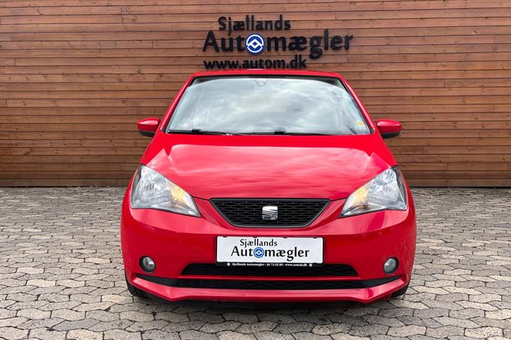 Rød Seat Mii fra 2013