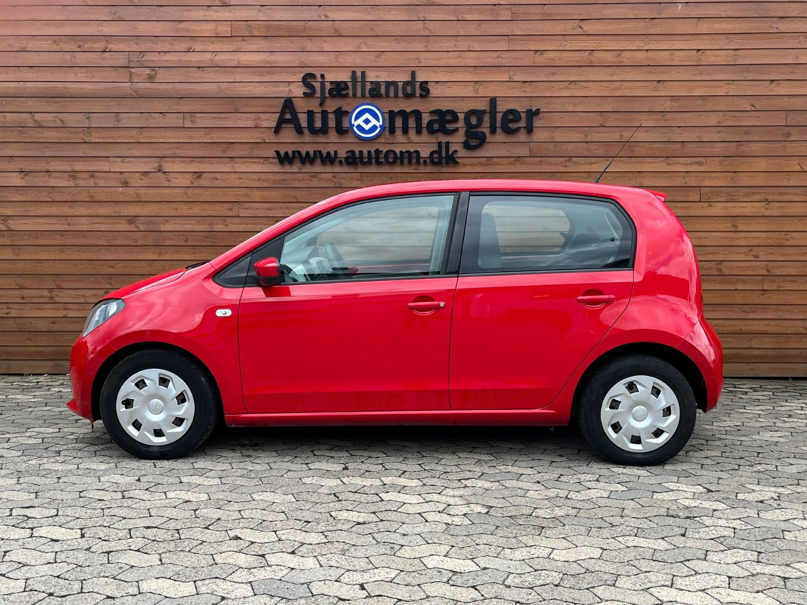 Rød Seat Mii fra 2013