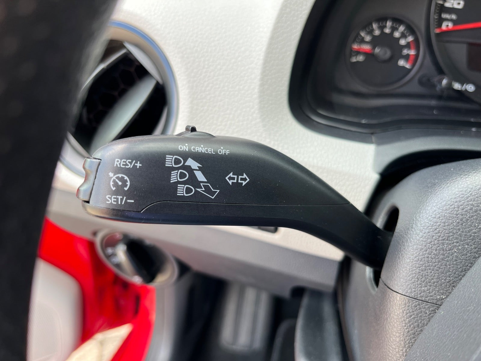 Rød Seat Mii fra 2013