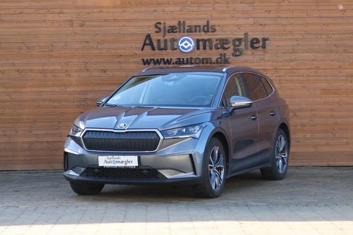 Grå Skoda Enyaq fra 2023