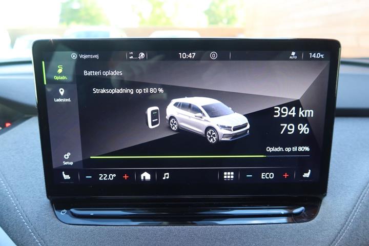 Grå Skoda Enyaq fra 2023