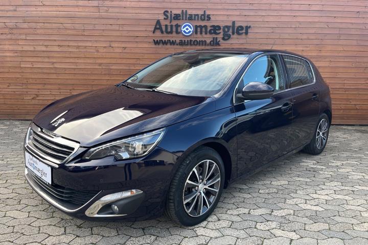 Blå Peugeot 308 fra 2014