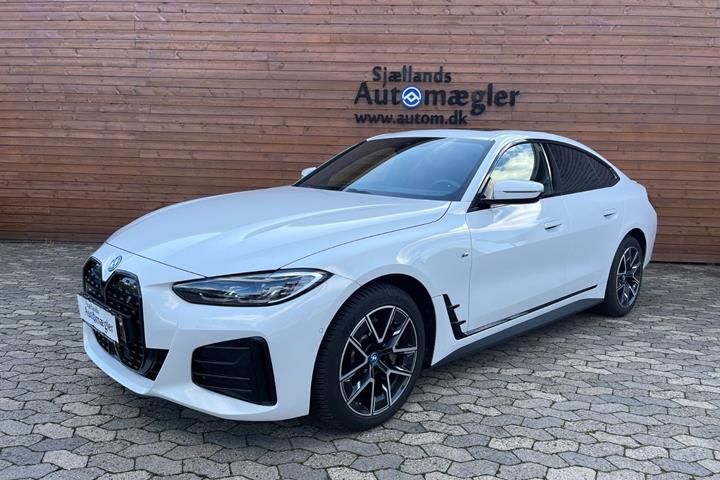 Hvid BMW i4 fra 2023