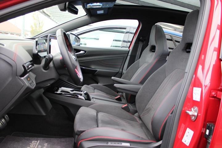 Rød VW ID.4 fra 2024