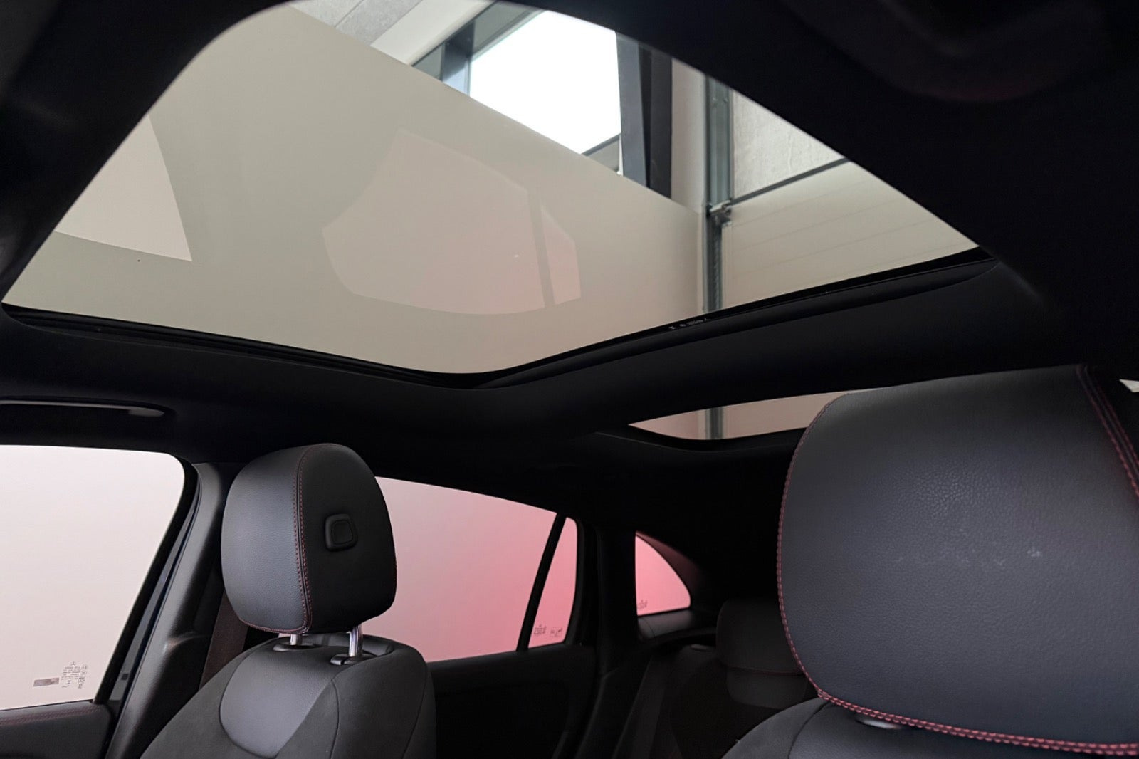 Sort Mercedes EQA250 fra 2024