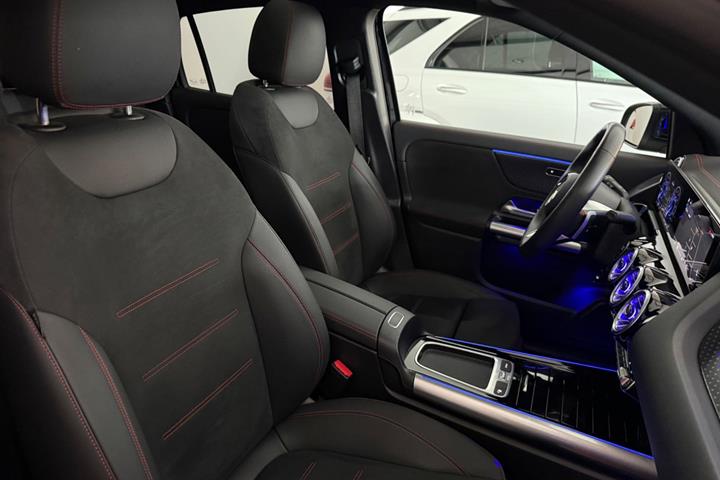 Sort Mercedes EQA250 fra 2024