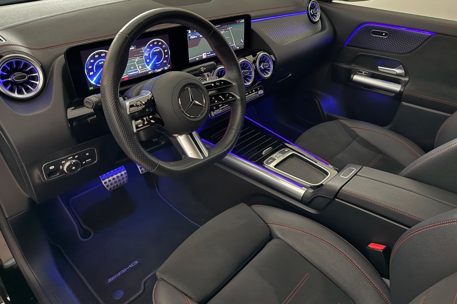 Sort Mercedes EQA250 fra 2024
