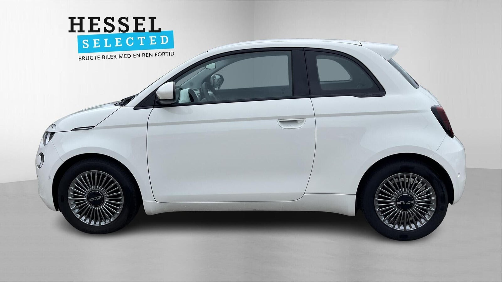 Hvid Fiat 500e fra 2024