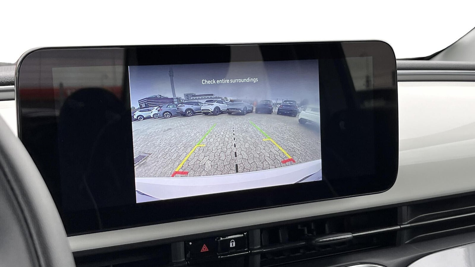 Hvid Fiat 500e fra 2024