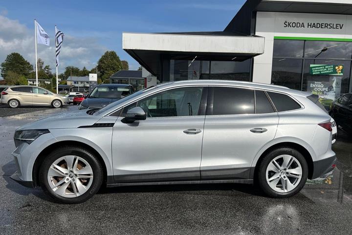 Sølv Skoda Enyaq fra 2021