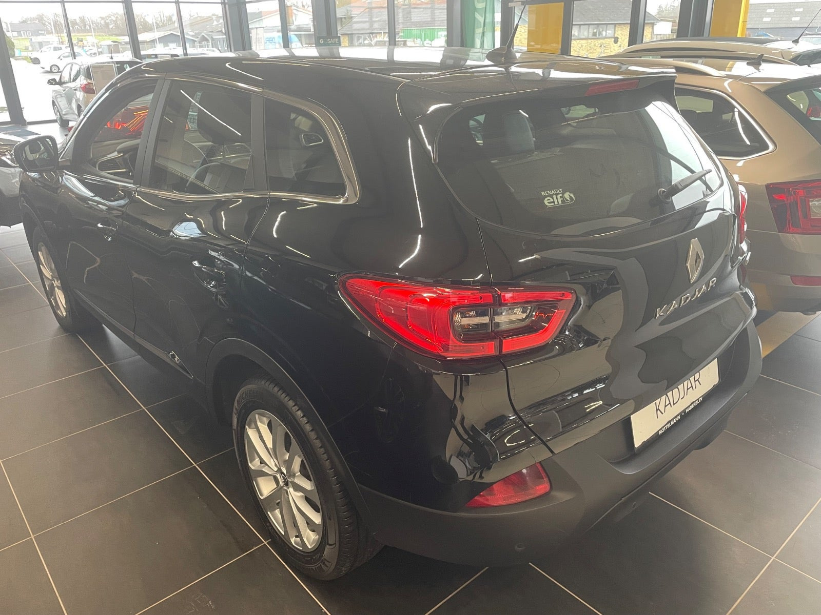 Sort Renault Kadjar fra 2017
