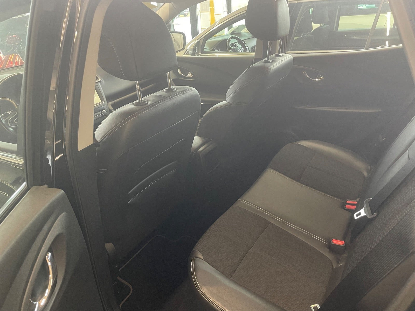 Sort Renault Kadjar fra 2017
