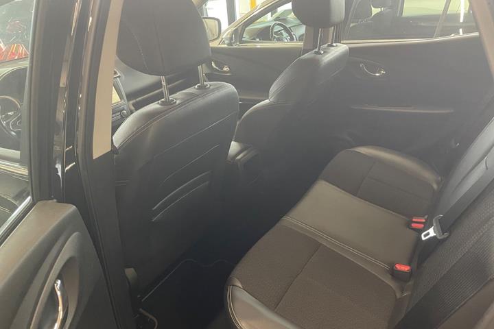 Sort Renault Kadjar fra 2017