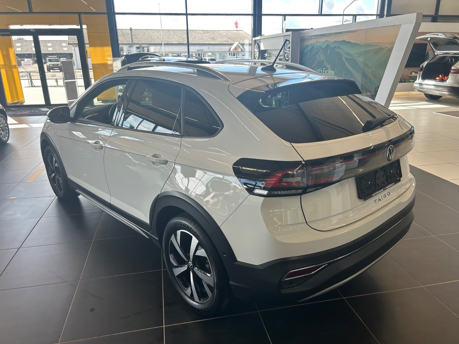 Hvid VW Taigo fra 2022