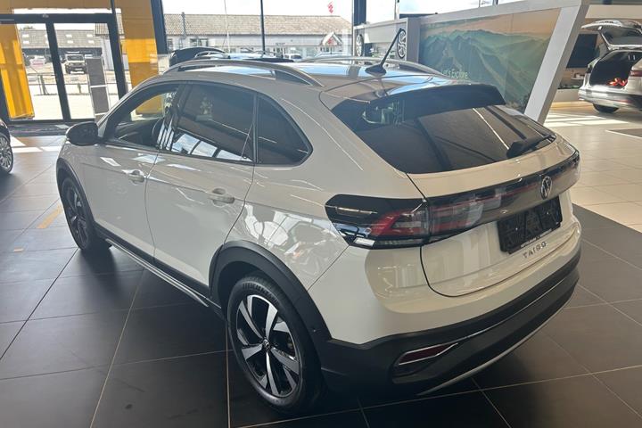 Hvid VW Taigo fra 2022