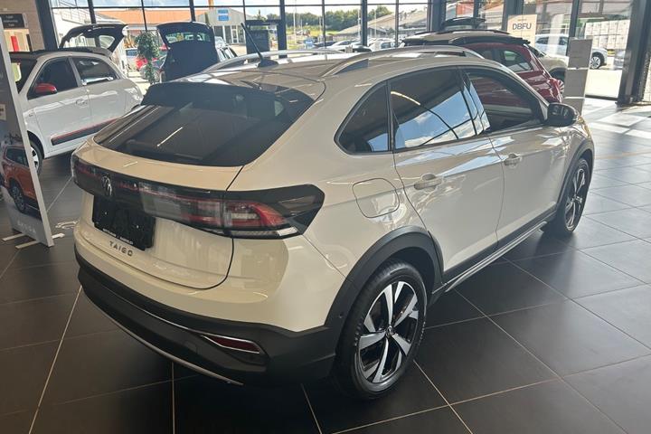 Hvid VW Taigo fra 2022