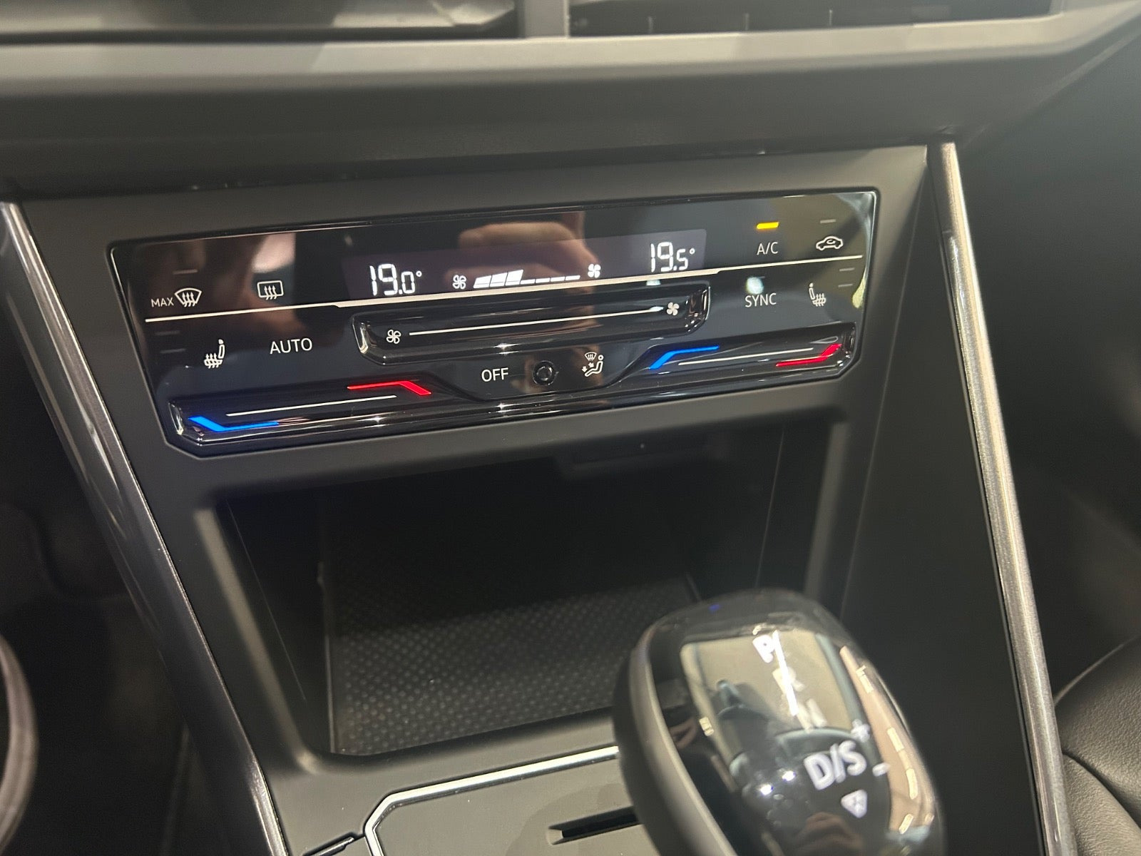 Hvid VW Taigo fra 2022