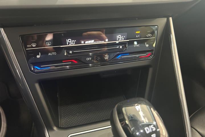 Hvid VW Taigo fra 2022