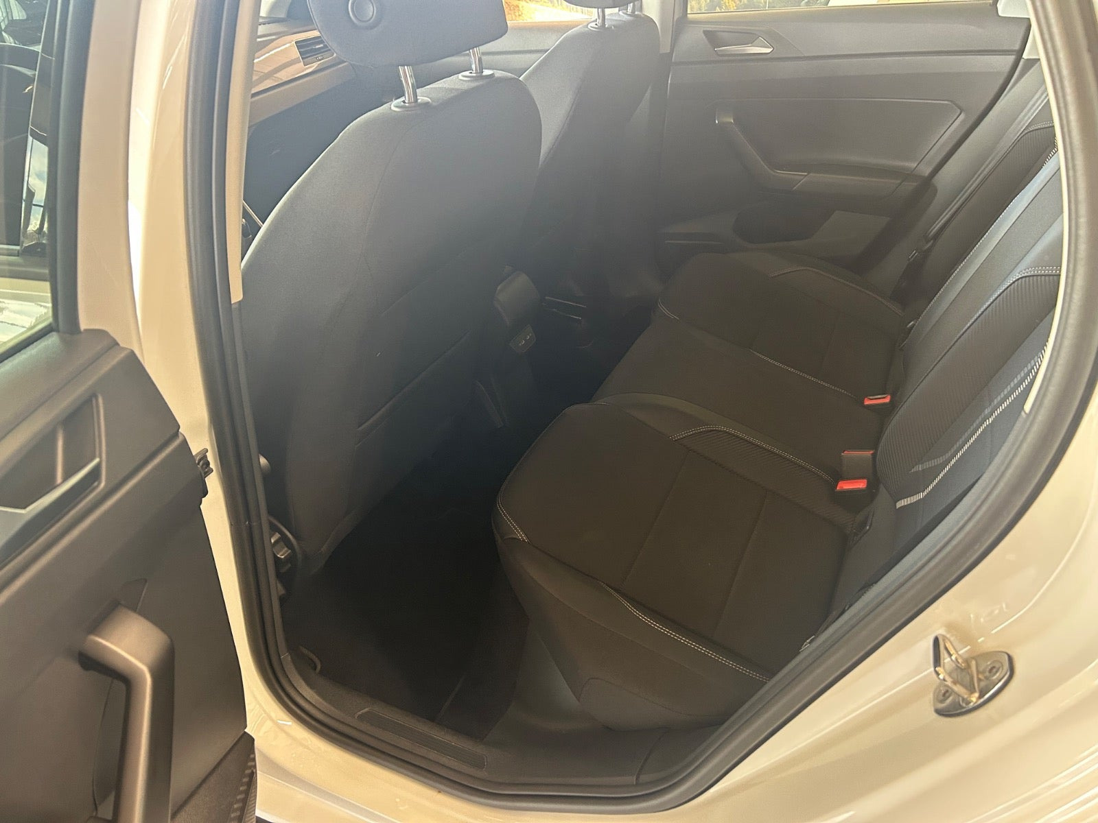 Hvid VW Taigo fra 2022