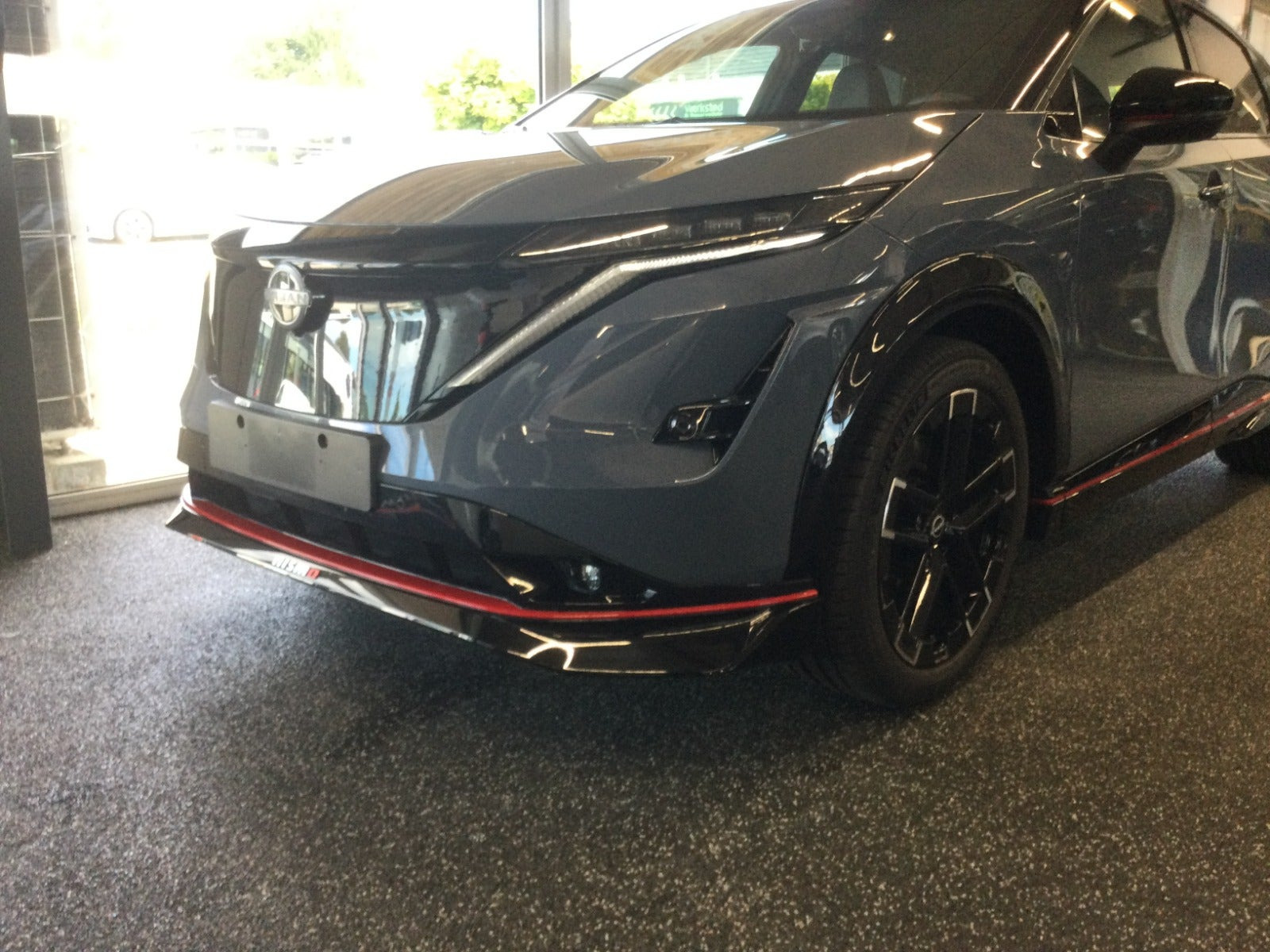 Blå Nissan Ariya fra 2024