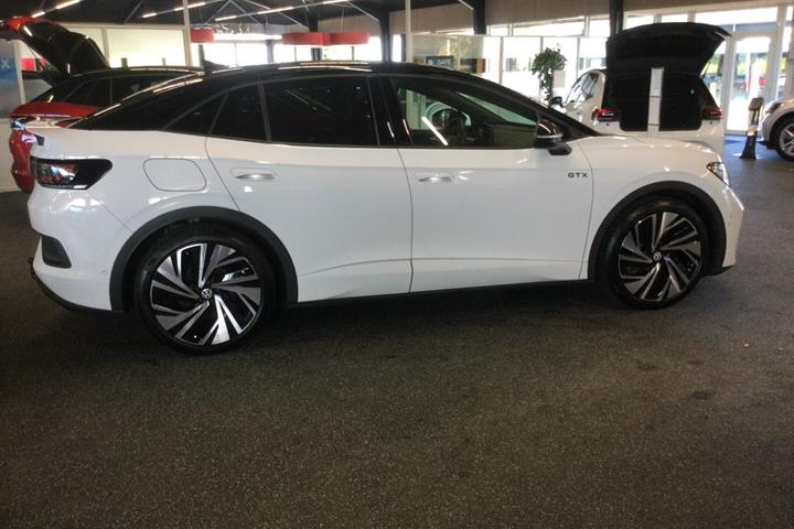 Hvid VW ID.5 fra 2025