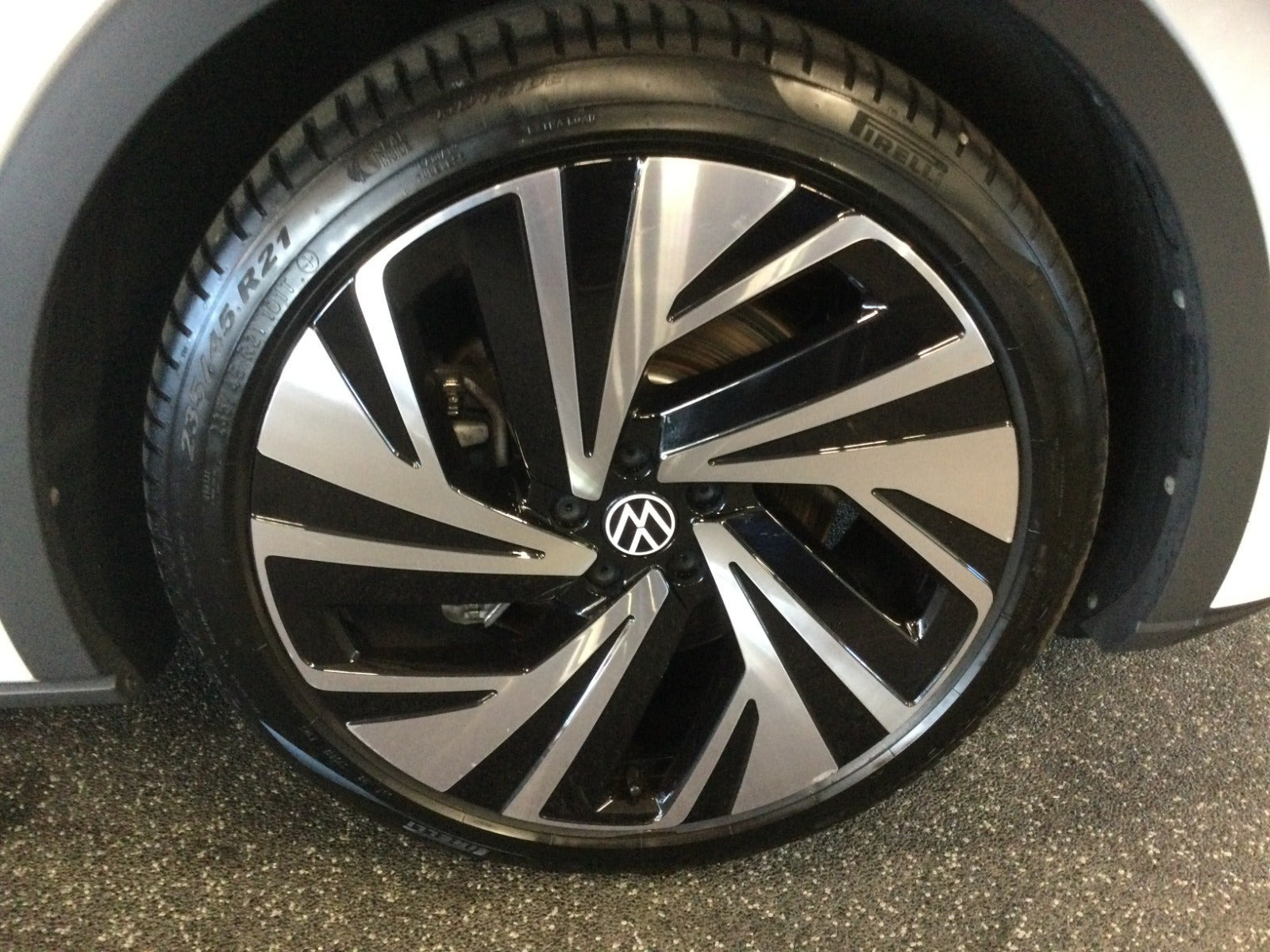 Hvid VW ID.5 fra 2025