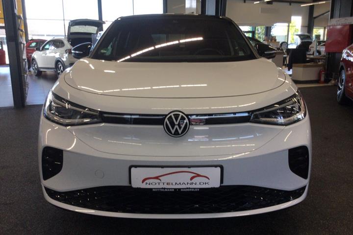 Hvid VW ID.5 fra 2025