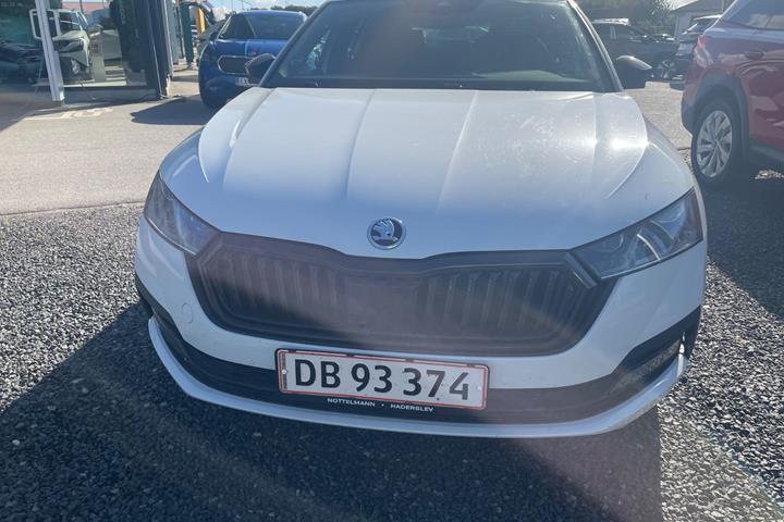 Hvid Skoda Octavia fra 2021